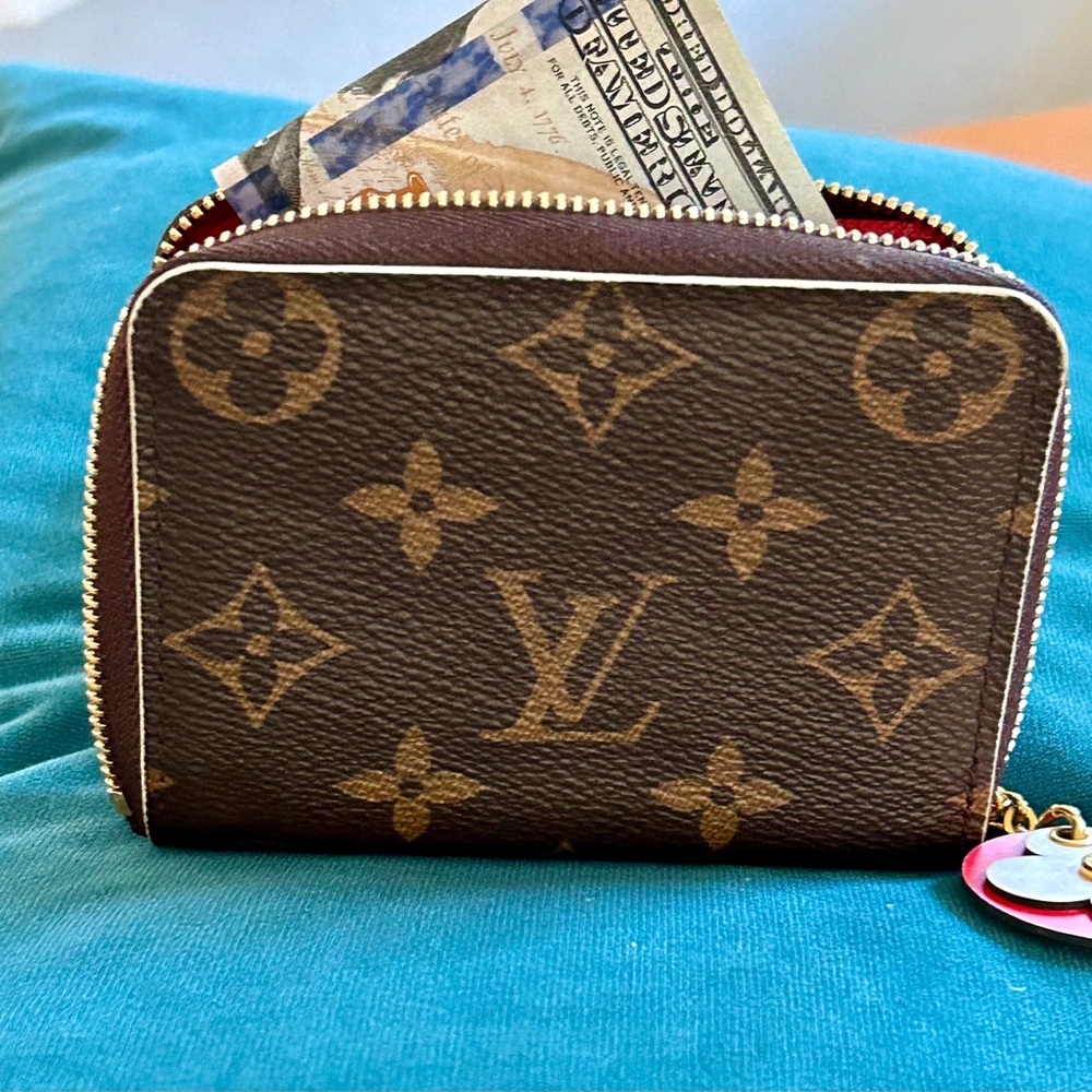 NWOT Louis Vuitton Monogram zippy coin purse flower edition - Picture 3 of 7